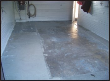 Garage Floor Before the Pro Garage Floor Covering.